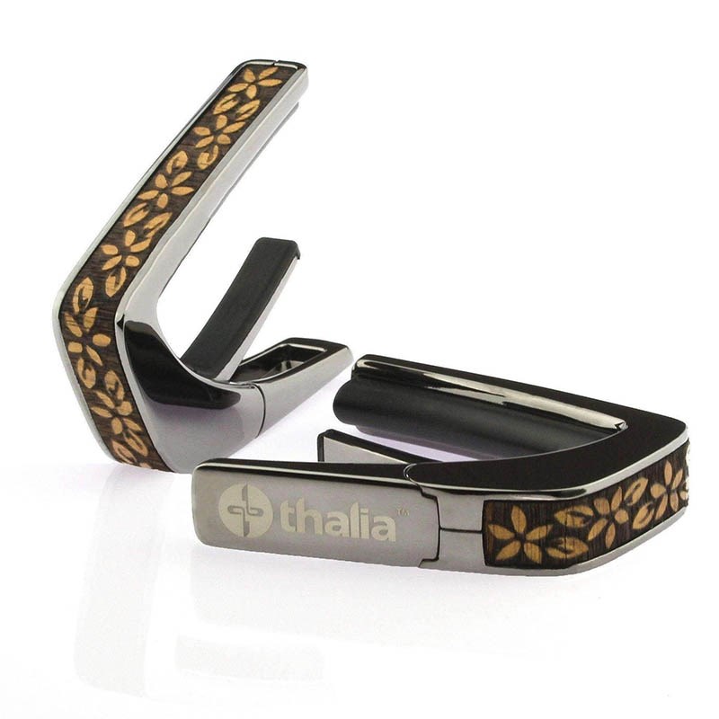 DELUXE Series Black Chrome HAWAIIAN KOA PLUMERIA LEI [新仕様] タリアカポ Thalia Capo (新品)｜イケベ楽器ショップ