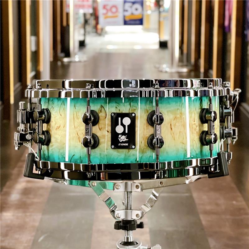 【イケベ楽器店創業50周年記念モデル】SQ2 System Snare Drum - Maple Vintage 14x6 - Blue Burst on Scandinavian Birch [No.22772] SONOR (新品)｜イケベ楽器ショップ