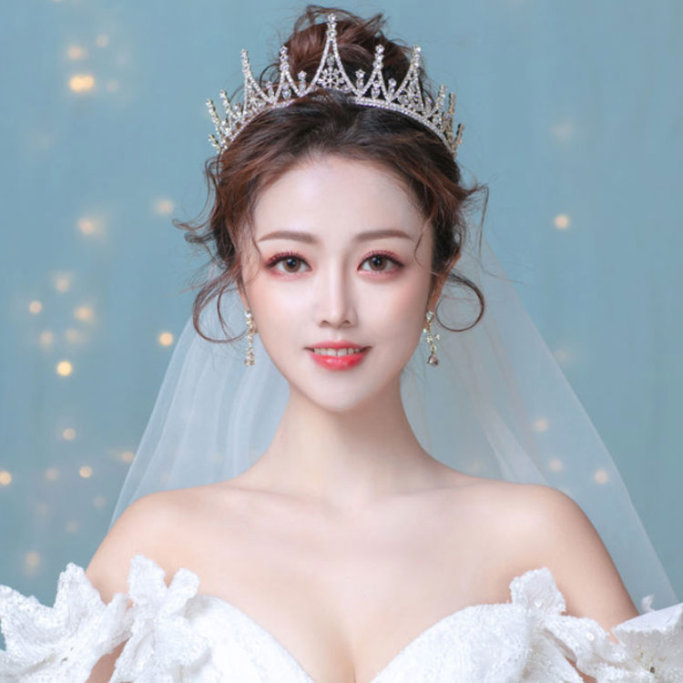 市場 ウエディング 王冠 カチューシャ 結婚式 ティアラ 花嫁 髪飾り ヘアアクセサリー 二次会 ヘッドドレス クラウン