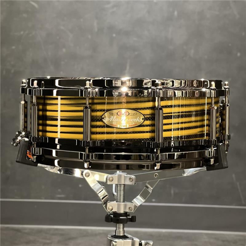 Pearl Masterworks Snare Drum 14x5 Free Floating -Gold Swirl on Black Carbon【イケベ楽器店創業50周年記念モデル】|イケベ楽器 イケシブ