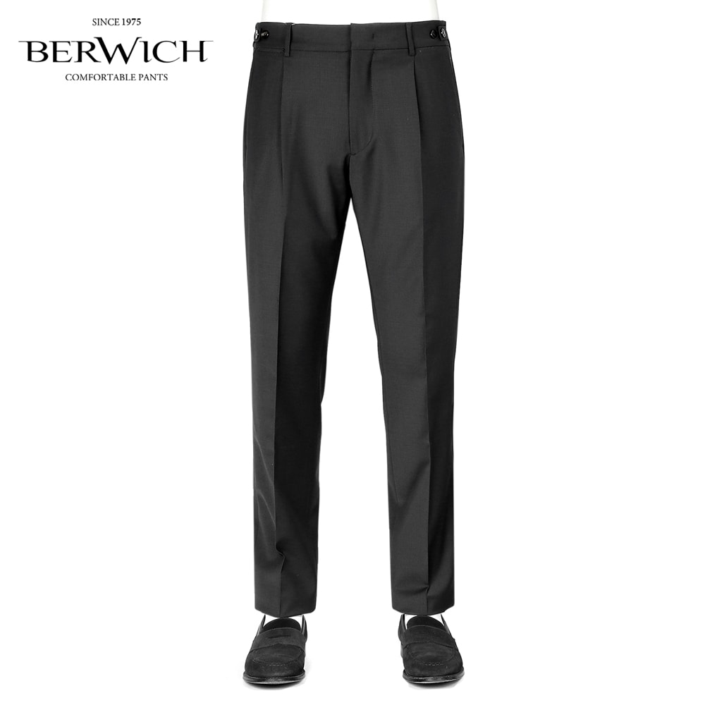 【ポイント10倍】ベルウィッチ BERWICH ／【国内正規品】／ 26SS ウールストレッチトロピカルシャーリング1プリーツパンツ「BERTO」 （BLACK／ブラック） 【ラッピング対応】／ ベルト 春夏 メンズ イタリア ウォッシャブルウール サイドアジャスターパンツ