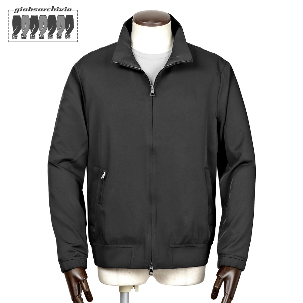 【SALE／返品・交換不可】ジャブスアルキヴィオ giabsarchivio ／【国内正規品】／ 26SS 戸賀別注ウォッシャブルシルキーツイルスタンドカラーブルゾン「TOGAGE PUCCINO/V」（ブラック）／ 戸賀敬城 トガージュ プッチーノ 3シーズン メンズ イタリア｜粋な着こなし　店