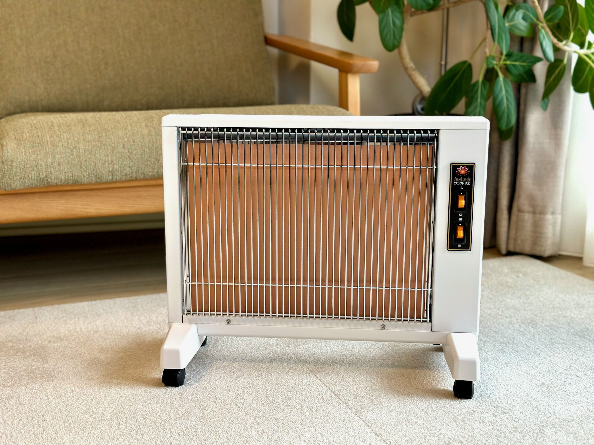 遠赤外線パネルヒーター　 ソルビエント　800w ホワイト 楽天市場】ソルビエント 遠赤外線パネルヒーター 赤外線ヒーター