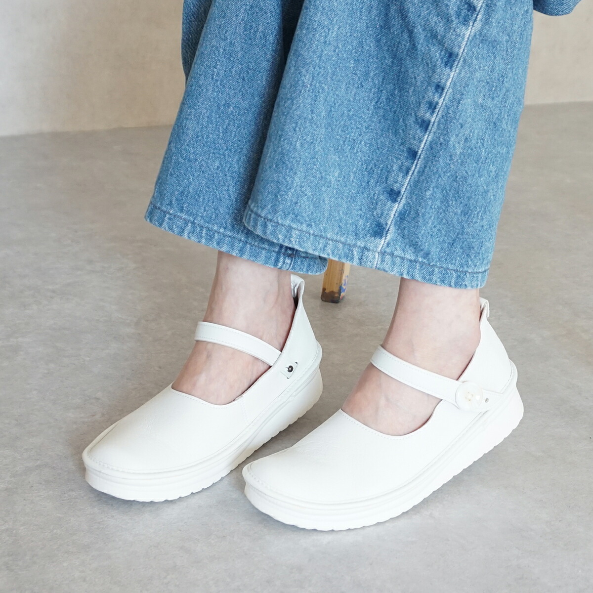 【10%OFF大売り出し】 スリッポン 同盟罷工一回り シューズ 靴 コンフォート 心地よい 立った往々にして 手を使わず 履ける 通院 入院 腰痛 外反母趾 磁石 羅針盤 軽さ 日本製 カヤック KAYAK 呼びりん ※返品取り替えっこ不可