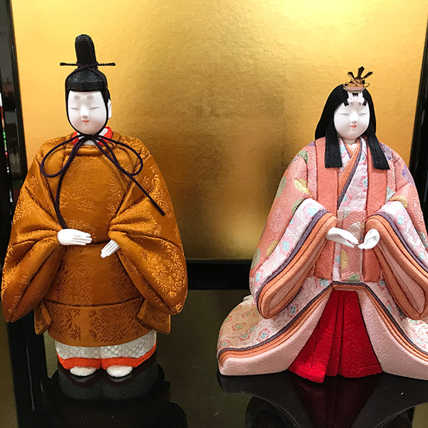 限定特価】 雛人形 真多呂作 ひな人形 木目込み人形 収納飾り 親王飾り 送料無料 桃の節句 ひな祭り お雛様 おしゃれなコンパクト収納飾り 数量限定 m2-co.jp