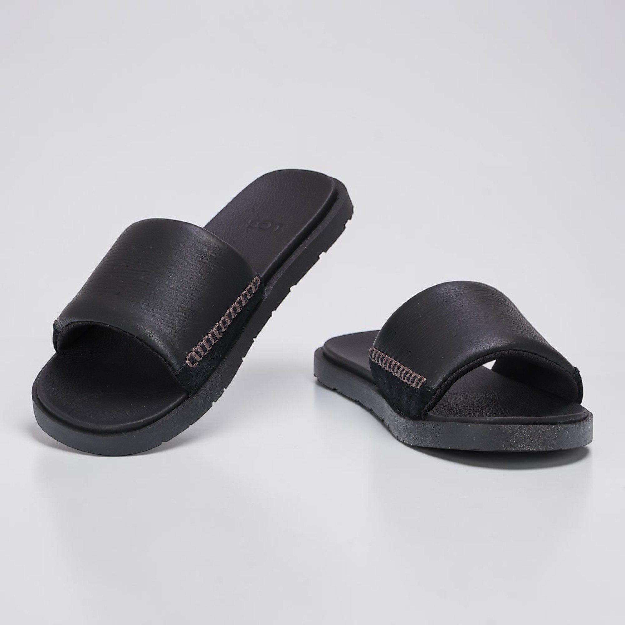 〈SUMMERSALE〉〈ｸｰﾎﾟﾝ5%OFF〉アグ／UGG "SEASIDE II SLIDE シーサイド II スライド" メンズ ラバー スライドサンダル フラット シューズ(ブラック) 1166593 BLK／BLACK[返品OK]｜IL TELAIO DUE