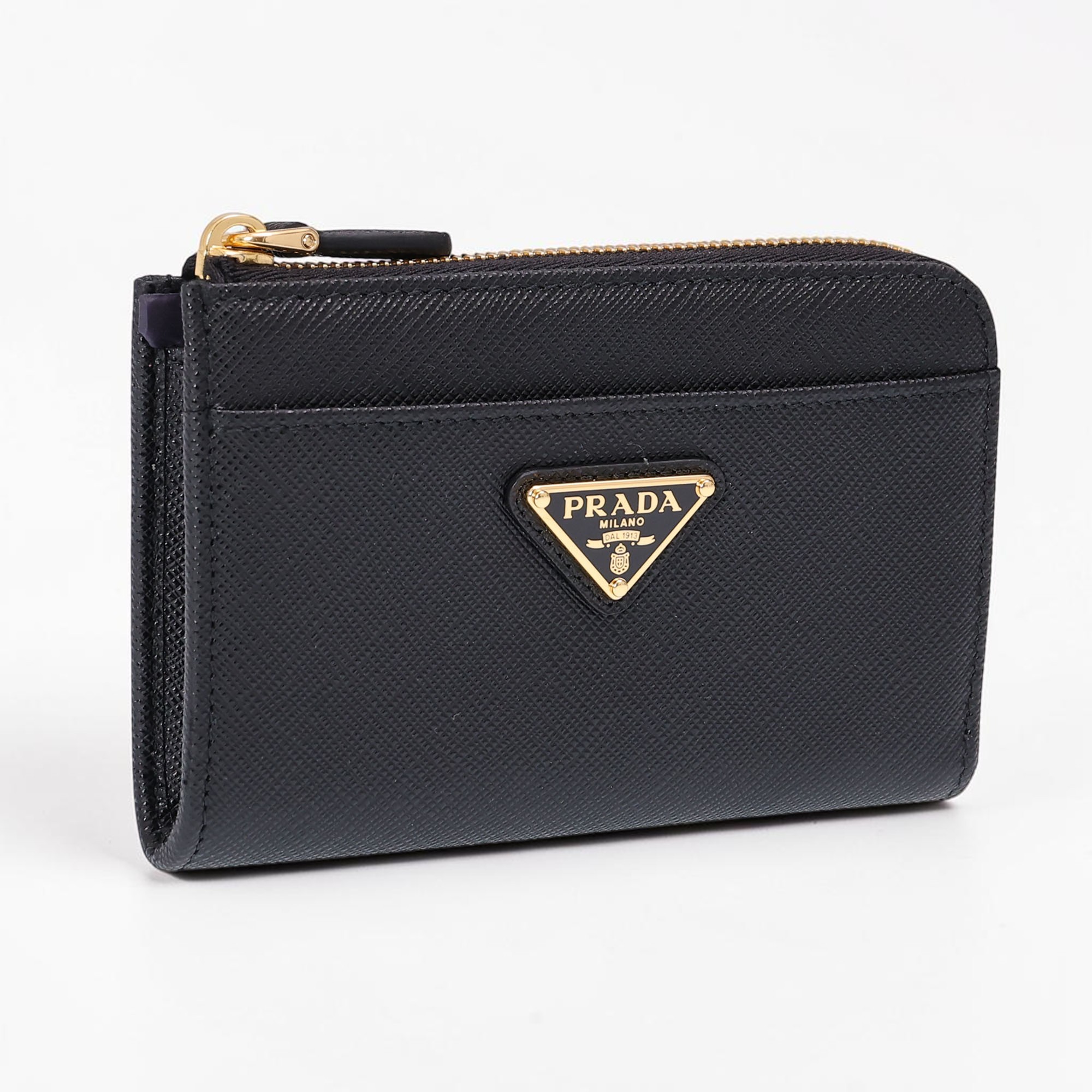〈ﾎﾟｲﾝﾄ5倍〉プラダ／PRADA"サフィアーノレザートライアングル キーチェーン"トライアングルロゴ・型押しレザー・L字ファスナー キーリング付きキーポーチ・カードケース(ブラック) 1PP122 QHH F0002／ SAFFIANO TRIANGOLO[返品OK]｜IL TELAIO DUE