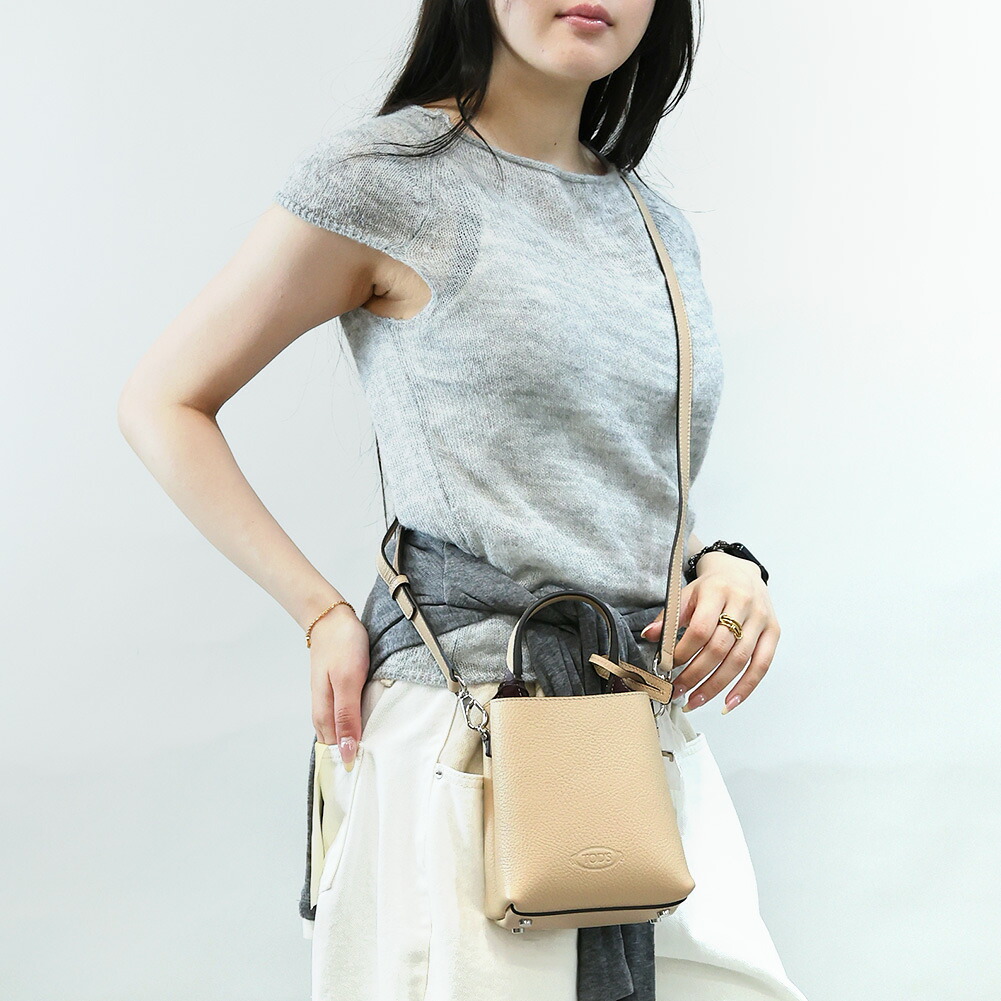 【ｸｰﾎﾟﾝ5%OFF】トッズ／TOD'S"トッズ レザー バッグ マイクロ&rdquo;Tタイムレス フォンホルダー・2WAYハンド&ショルダーバッグ XBWAPAT9000 QRI 6O44(クリーム)[返品OK]｜イル　テライオ