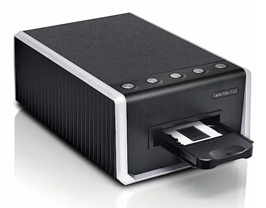 【貨物輸送無料】Plustek 足し加えるテック 写真フィルムスキャナ OpticFilm 135I