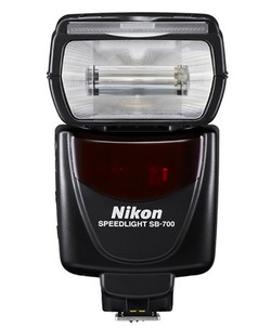 【送料無料】Nikon ニコン スピードライト SB-700 カメラアクセサリー