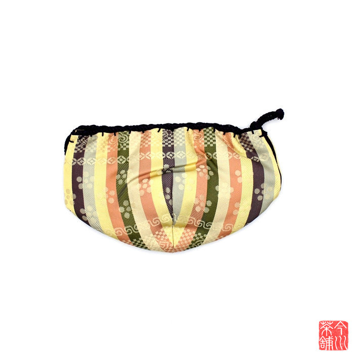 天目仕服「波上梅緞子」