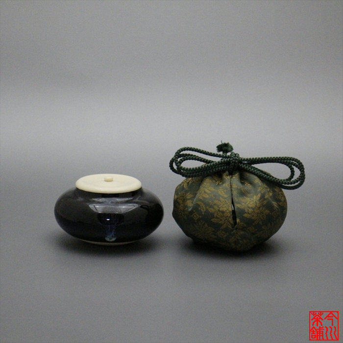 綿津見 茶入 山椒緞子 【 濃茶入 】