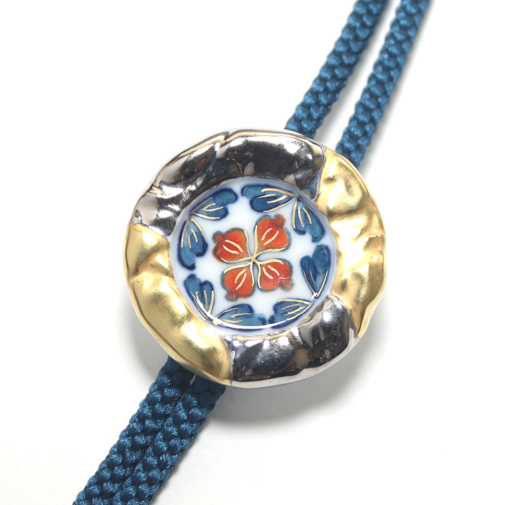 伝統工芸　伊万里焼メンズループタイ【工房限定オリジナル商品】金やプラチナで縁取りした染錦花文様。【包装選択】【メッセ入力】｜陶芸タチカワ