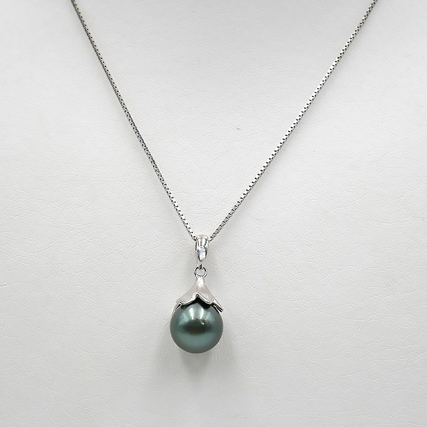 K18ミックスパールネックレス南洋黒蝶白蝶アコヤ真珠✖︎南洋黒蝶アコヤピアスセット K18ミックスパールネックレス南洋黒蝶白蝶アコヤ真珠✖︎南洋黒