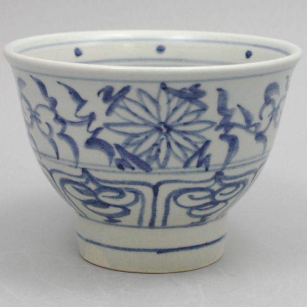 安南 福巳寿 茶碗 万古 長山窯 万古焼 茶道具 茶器 抹茶碗 美品 です。 Amazon.co.jp: 安南 福巳寿 茶碗 万古 長山窯 万古焼 茶道具