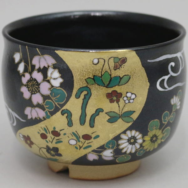 【茶器/茶道具　抹茶茶碗】　黒釉　草花流水　割高台　宇田隆和作（佐平窯）　木箱 15,043円
