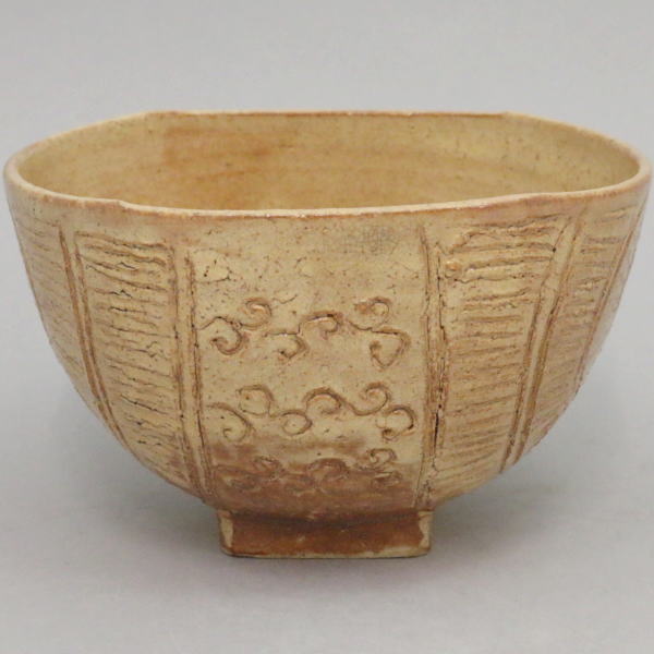 【茶器/茶道具　抹茶茶碗】　萩焼き　俵手（俵形）　大野瑞峰作