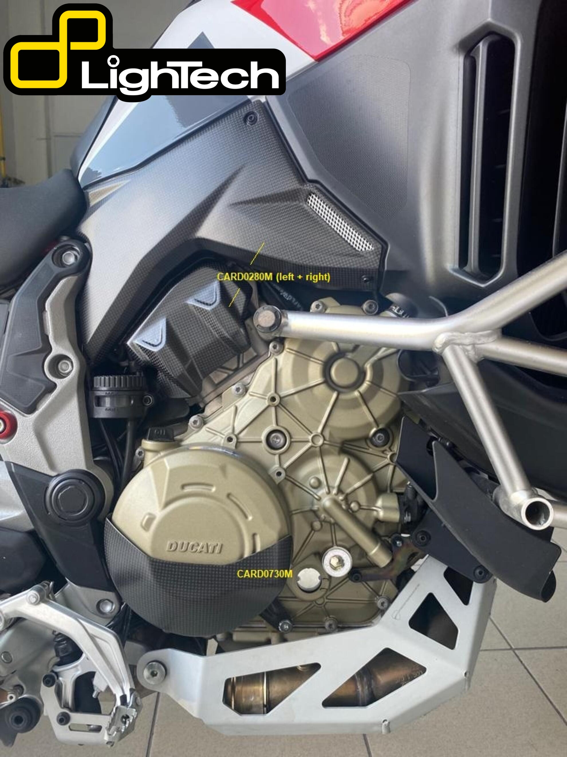【正規輸入代理店】 LighTech - ドライカーボン アンダータンクパネル (艶なし) MULTISTRADA V4 / S '21-24 / PIKES PEAK '22-24 カーボン ドゥカティ ムルティストラーダV4 ムルティストラーダV4S 53,196円