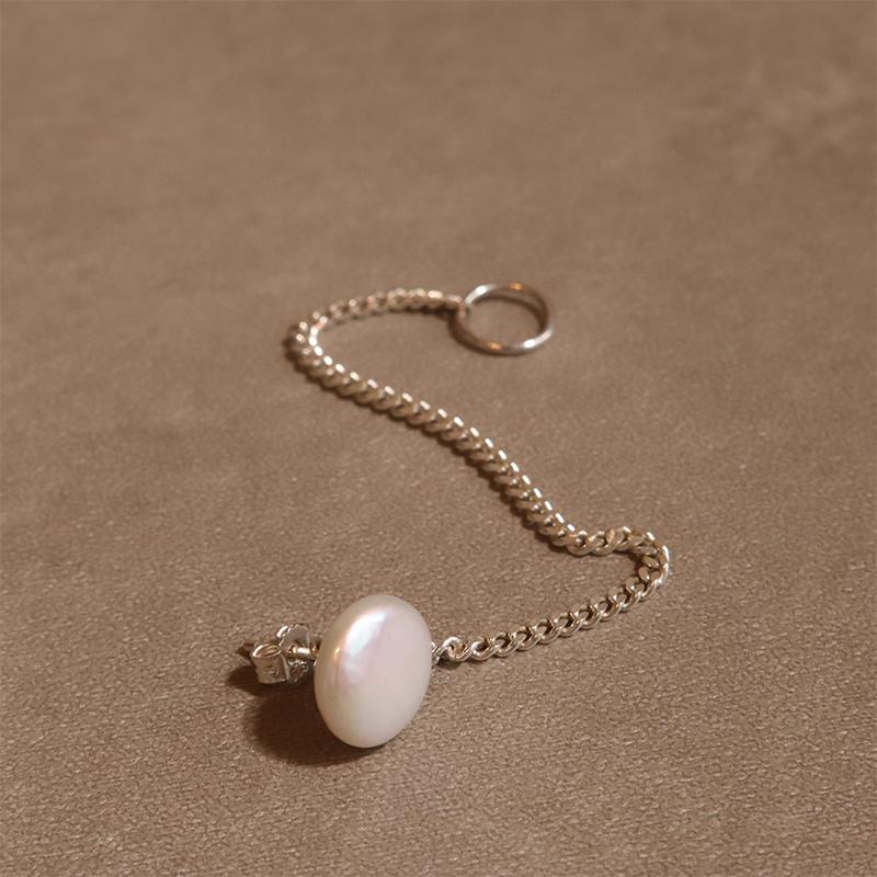 【SASKIA DIEZ サスキアディツ】　PEARL CHAIN ADD ON　イヤーカフ用チェーン　ピアス
