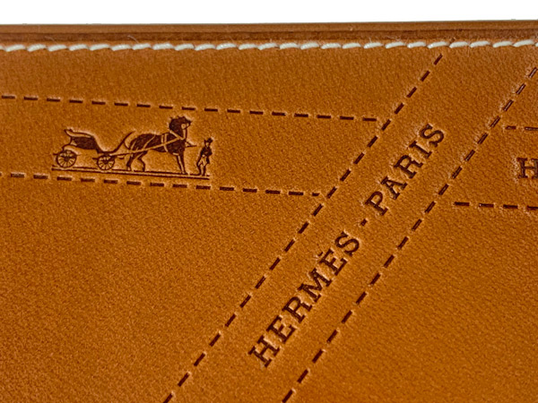 エルメス Hermes Iphone12 エルメス Pro プロ 12 Proバッグ 小物 ブランド雑貨 スマホケース エルメス 新品 スマホケース フォーヴ バレニア Iphoneケース 新品 リボン柄 エルメスリボン 携帯ケース ブラウン Hermes Bolduc Leather Case With Magsafe For Iphone 12 12