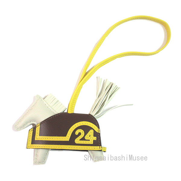 《 新品 》エルメス ロデオチャーム ロベオ24　PM クレ テール ジョーヌナプル バックチャーム 箱 リボン ラッピング ≪Brand new≫ Hermes Rodeo Charm Rubeo 24 PM Crete Tail Jaune Naples Bag Charm Box Ribbon Wrapping