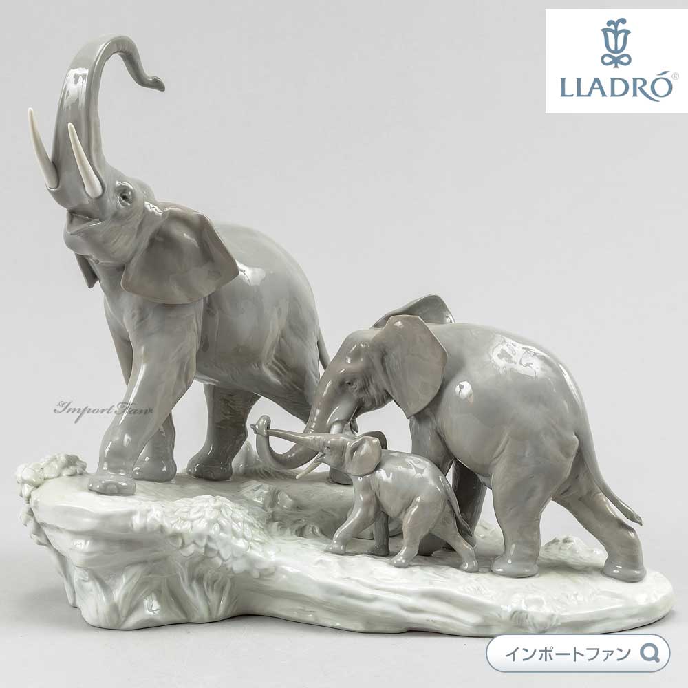 LLADRO 道を進む 象 未使用品 置物　希少品 リヤドロ LLADRO 道を進む 象 未使用品 置物 希少品 リヤドロ