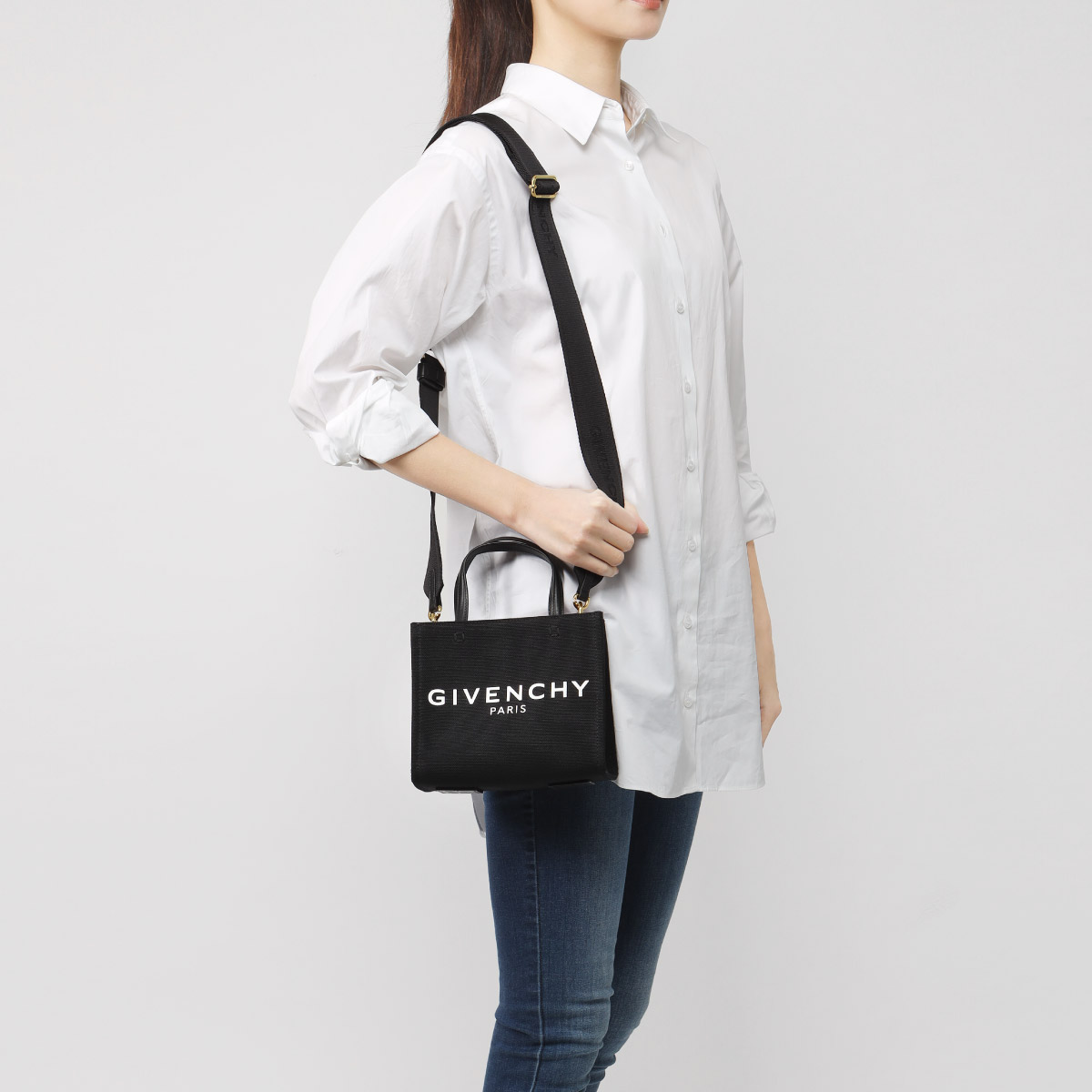 完全送料無料 ジバンシー GIVENCHY バッグ レディース BB50N0B1F1 001