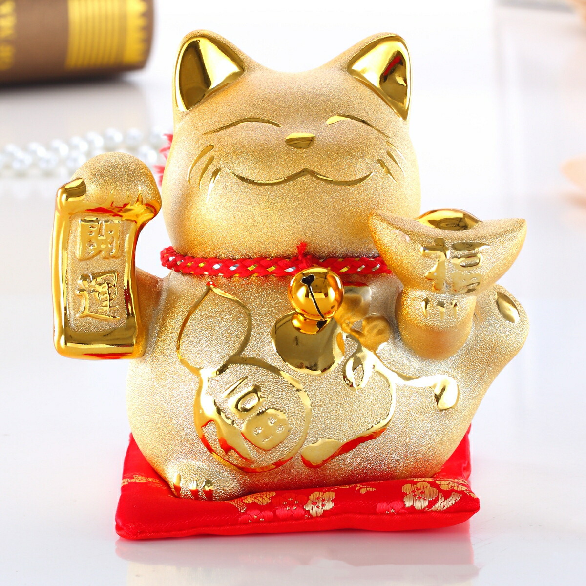 楽天市場】招き猫の貯金箱 まねきねこ貯金箱 陶器のまねき銀行