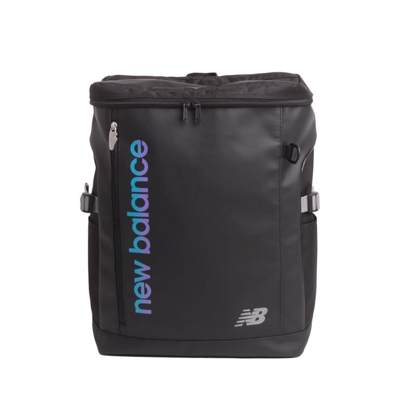 【NewBalance】グラデーションロゴ撥水ボックスリュック 32L AC9667M