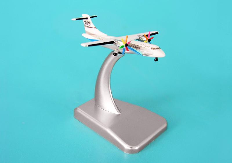 Hogan ATR House ATR - 42 ? 600 1 / 500 with Stand