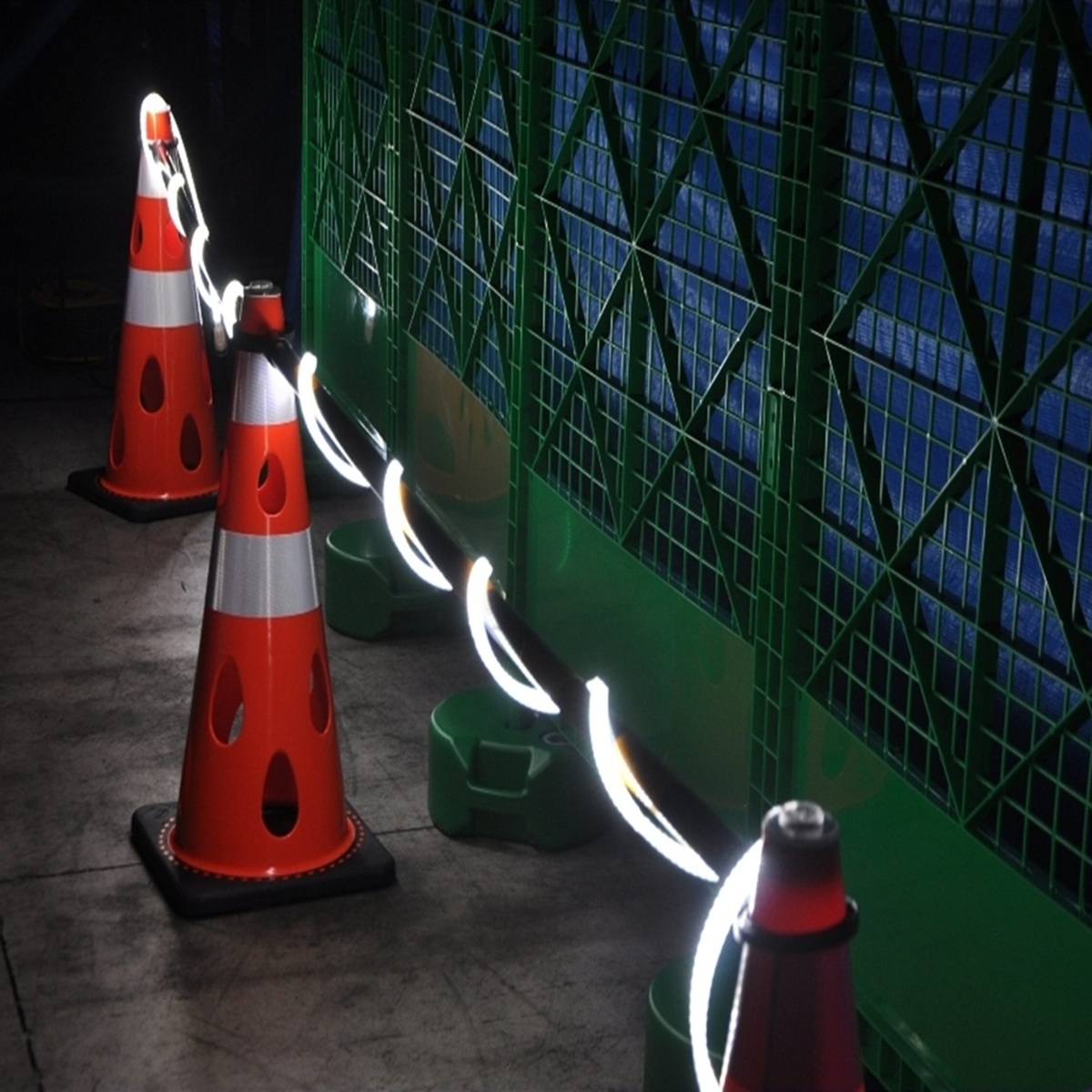 lightRevolution LEDテープライト 片面発光(700lm/m) 両面発光(1100lm/m) 5m 10m 仮設照明 国産メーカー