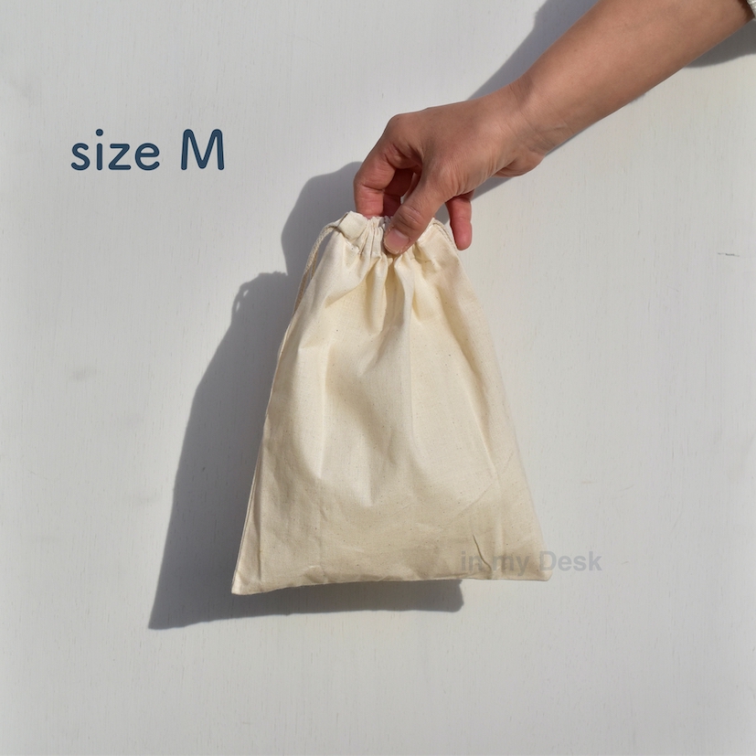 size M Natural Cotton Drawstring Bag ナチュラル コットン の シンプルな マーケティング 巾着袋 サイズ 生成り 無地 数量限定 ※メール便発送 買い物袋 綿 対策 エコバッグ コップ入れ レジ袋有料化 きんちゃく 巾着