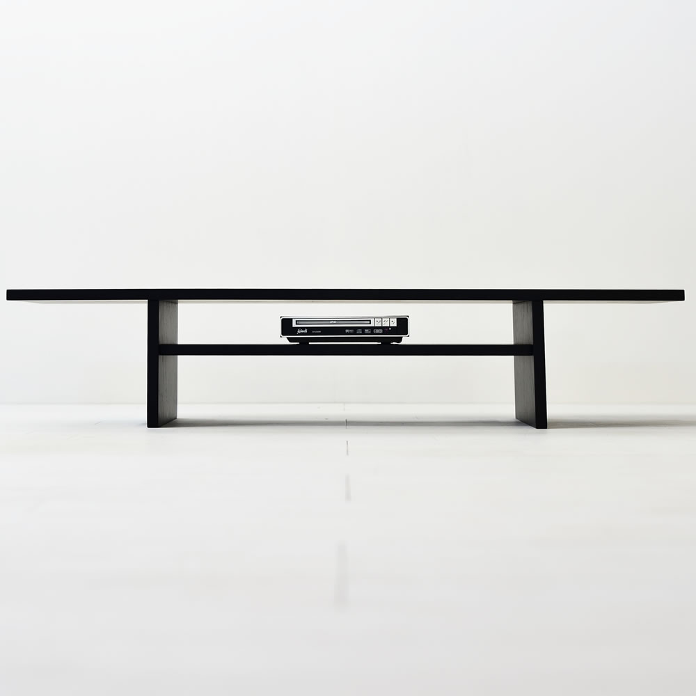 【送料無料/日本製/無垢材】 Konoji TV Board 120cm ブラック テレビボード オーク材 アッシュ材 テレビ台 TV台 無垢 ロースタイル 北欧 30インチ 40インチ 大川家具 完成品|インテリアストリートカンパニー