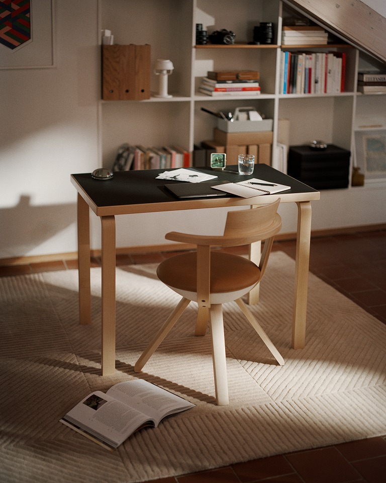 artek テーブル 81C (75×75) ナチュラルラッカー アルテック/artek テーブル（81C テーブル（75×75cm）ナチュラル
