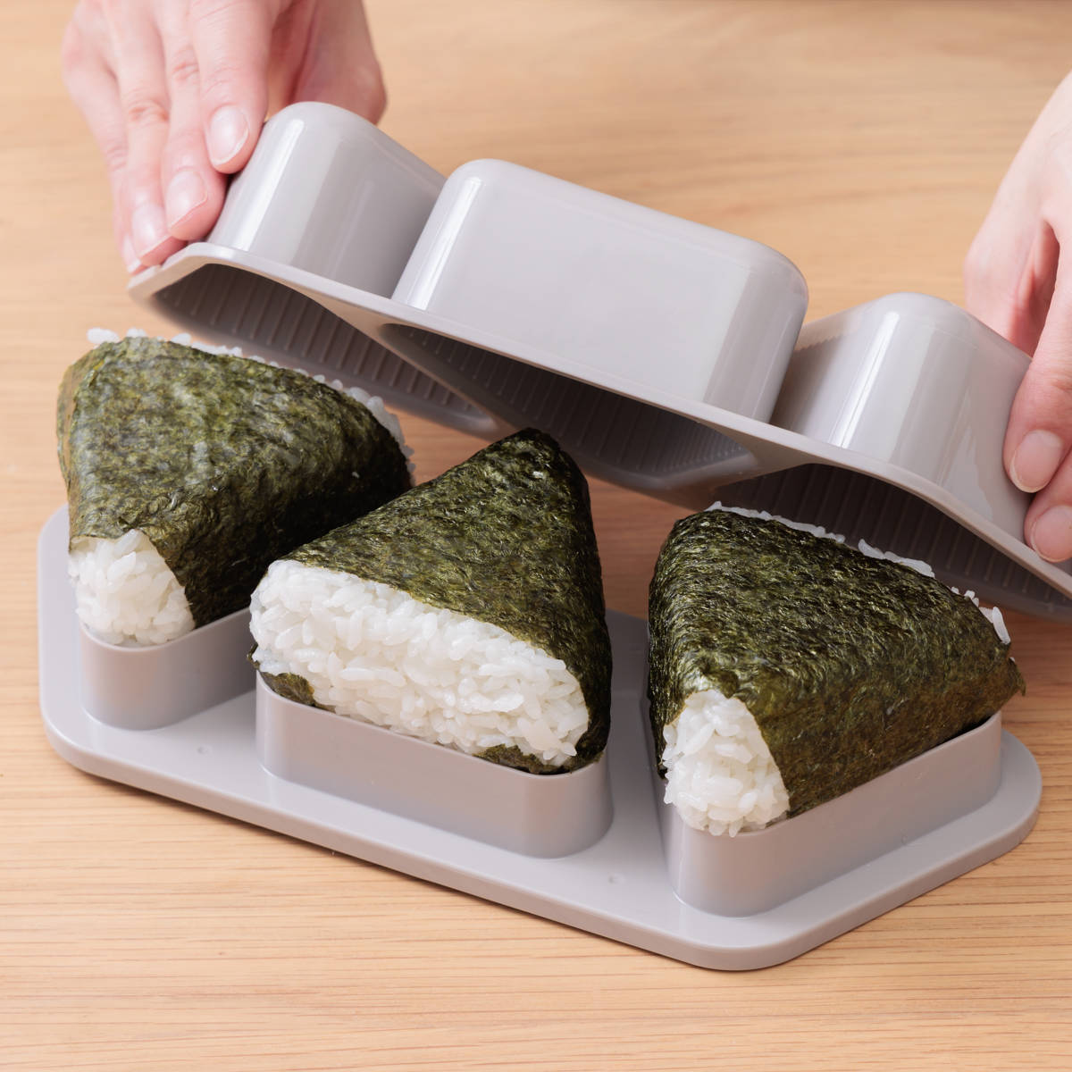 楽天市場】おにぎり型 お弁当 ひとくちおむすびメーカー 俵 三角 