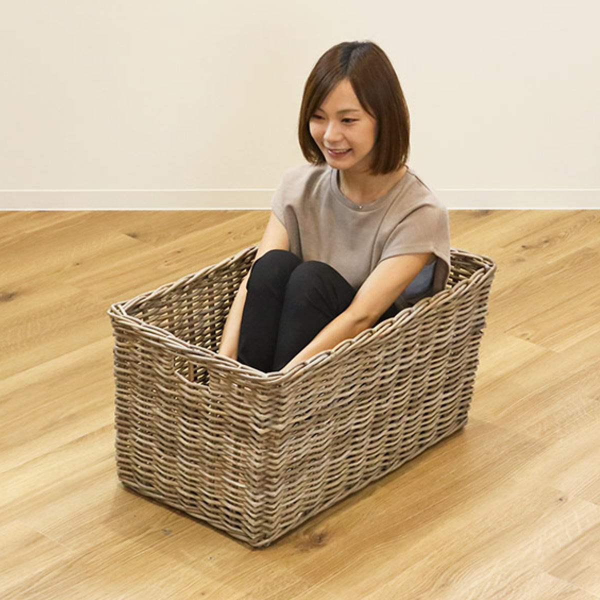 ★big 大きいサイズの籐・ラタンのバスケット　籠　用途様々♪ 楽天市場】バスケット ラタン 幅86×奥行56×高さ46 持ち手付き かご