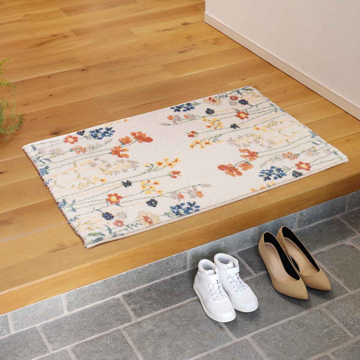 【楽天市場】玄関マット 屋内用 67x120cm キューガーデン ( 送料無料 マット 玄関 室内 屋内 部屋 ラグ インテリア 花柄 ...