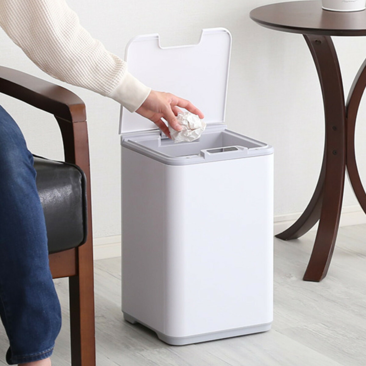 ゴミ箱 10L センサー式 （ 送料無料 ごみ箱 10リットル センサー ふた付き 幅23.5 分別 コンパクト白 自動 開閉 電池式 袋 見えない 自動開閉 ステンレス コードレス 軽量 取っ手付き インナーバケツ オムツ ホワイト シンプル ） 【39ショップ】