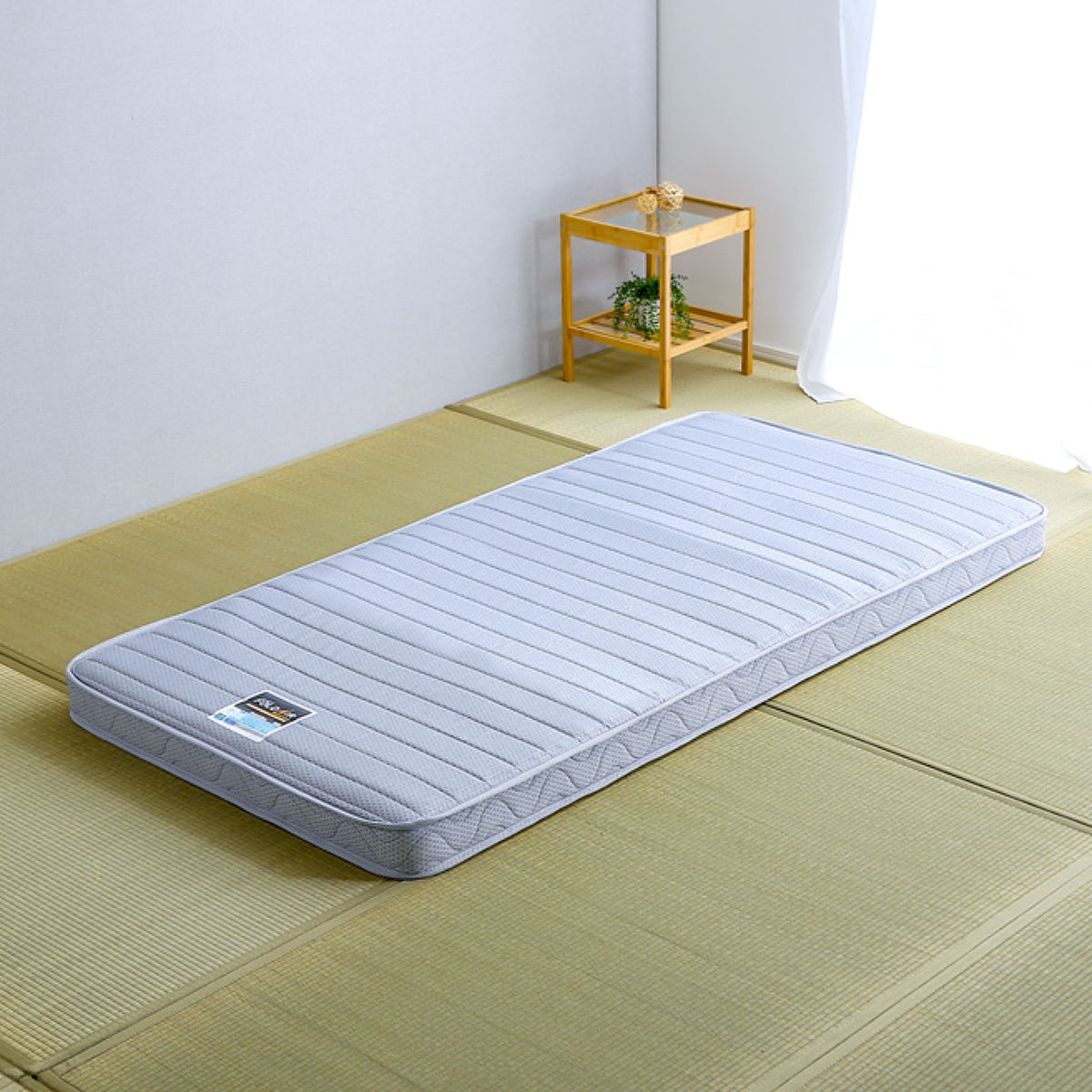 折りたためるマットレス シングル フランスベッド 抗菌防臭 日本製 （ 三つ折り 薄型 コイル スプリング マットレス 防ダニ 両面使える 省スペース シンプル グレー ）【39ショップ】