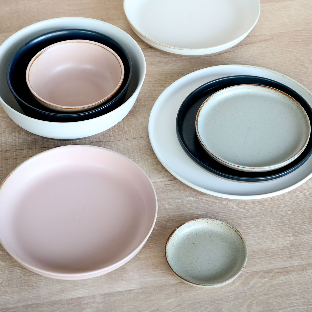 KINTO キントー CERAMIC LAB CLK-151 ボウル 180mm （ 18cm 磁器 波佐見焼 日本製 食洗機対応 電子レンジ対応 皿 食器 洋食器 セラミックラボ 中鉢 丸 シリアルボウル 煮物鉢 深皿 鉢 煮込み料理 肉じゃが スープ 白 黒 ）【39ショップ】