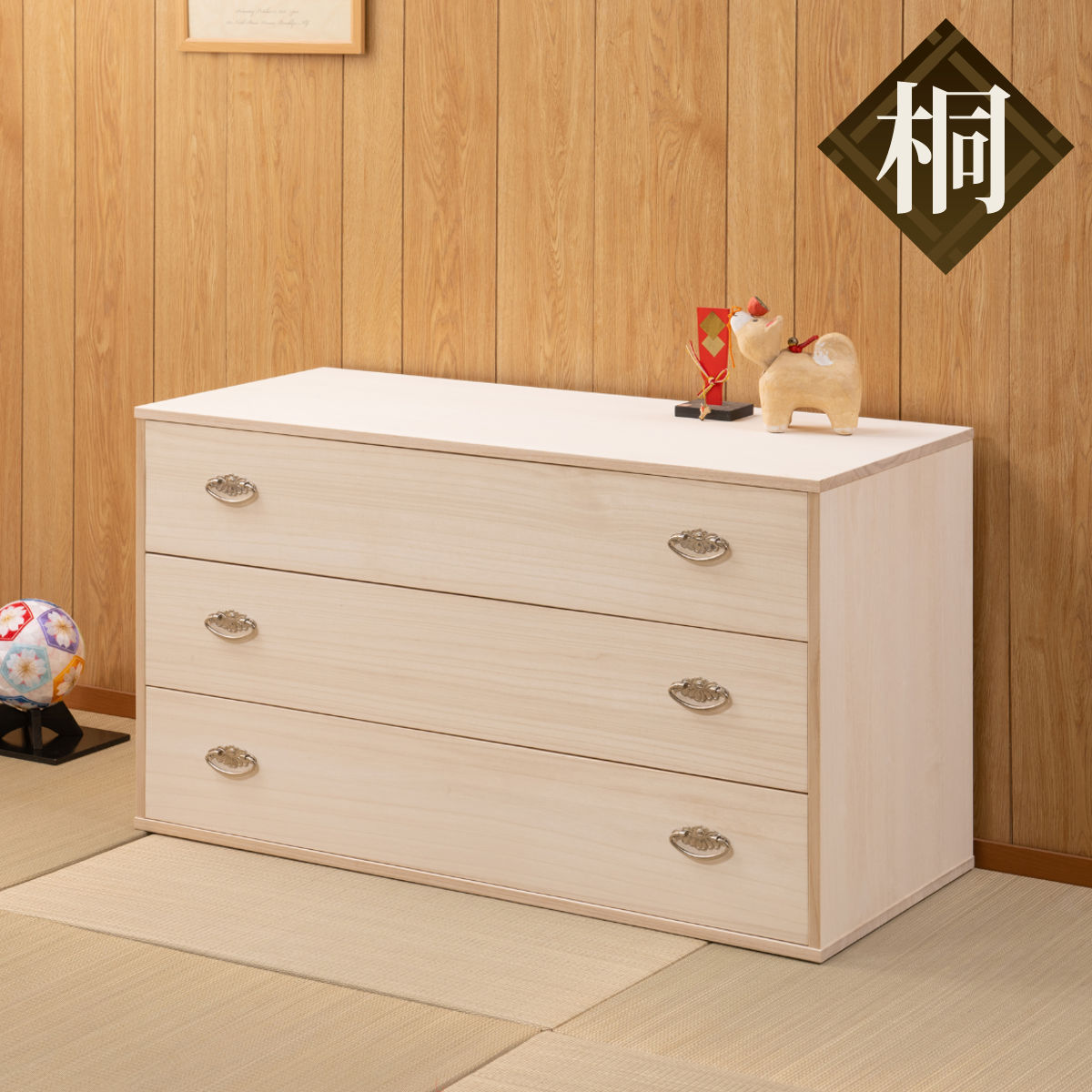 桐タンス 幅99.5cm 3段 シルバー金具 キャスター付 日本製 （ 桐 たんす チェスト 収納 完成品 天然木 国産 家具 積み重ね 引き出し 三段 生地仕上げ たとう紙が入る 木製 シンプル ナチュラル ）【39ショップ】｜インテリアパレット