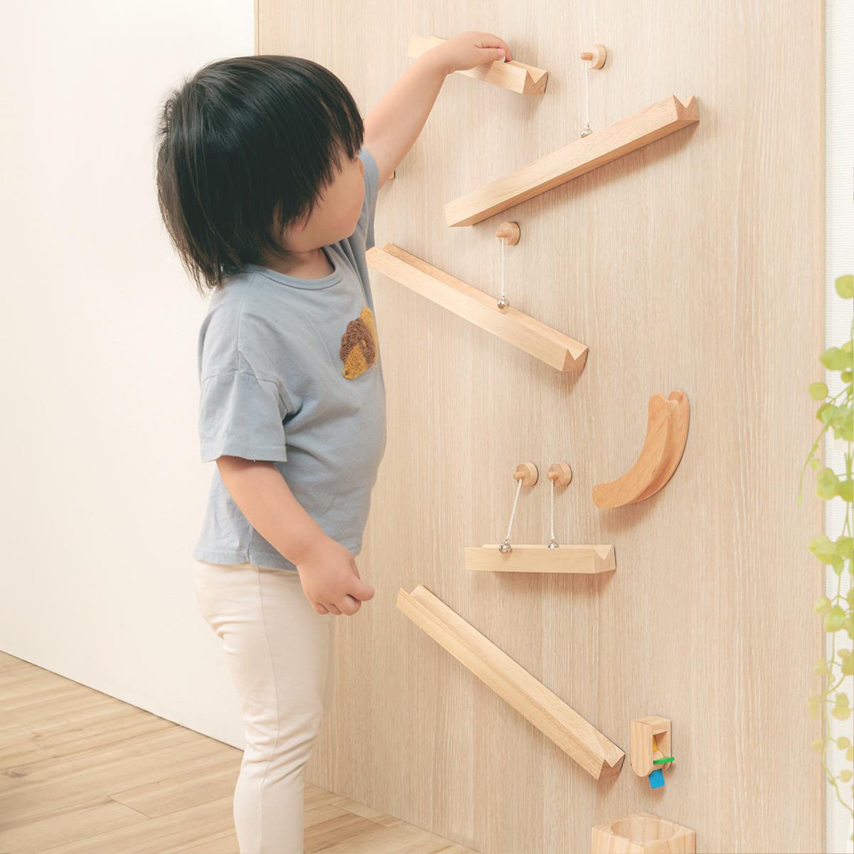 ヘヤデコロコロ 知育手あそび 磁石 手あそび 木製 （ 知育 手あそび 磁石手あそび 羅針儀 木の手あそび もの言う花 乳呑み子 お子さん 差し上げ物 差し上げ物 木製手あそび キッズ マーブル 転がす 室内装飾 かっこ良い 生み出すことお祭り ）【39販売店】 その他-おもちゃ-知育玩具・学習玩具
