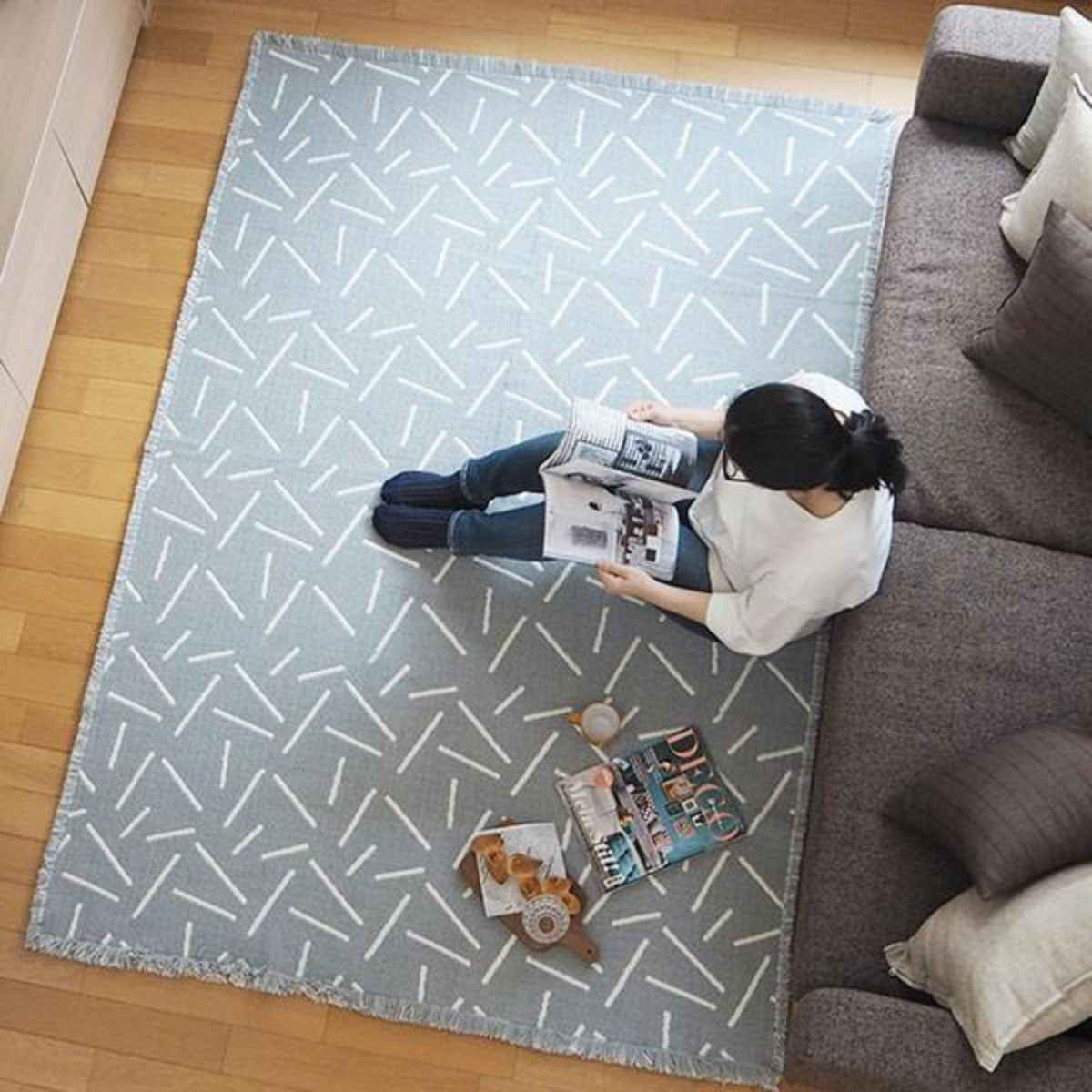 ラグ 洗える 140x200cm スパイスインテリアマット スプレー （ カーペット 絨毯 LH17669 リビング フロアマット 寝室 ベッドサイド ソファー下 おしゃれ 折りたためる コンパクト フリンジ 洗える ）【39ショップ】｜インテリアパレット