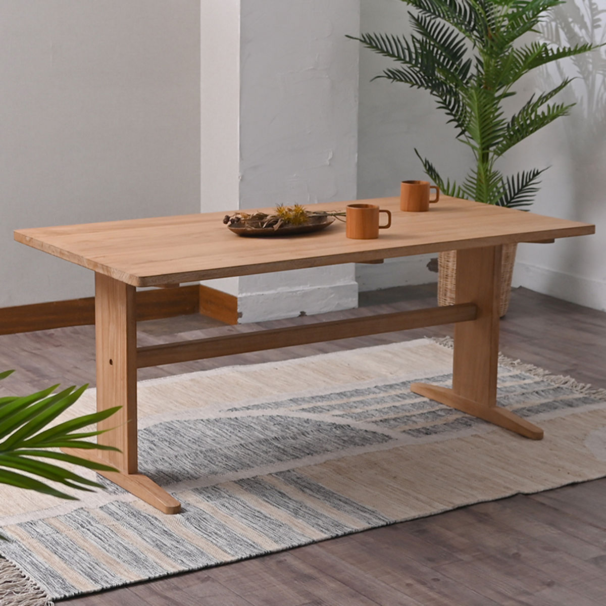 ダイニングテーブル ロータイプ チーク無垢材 CALM 幅140cm （ 送料無料 テーブル 食卓机 ローダイニングテーブル 低め 天然木 北欧 ナチュラル 木目 木製 チーク 高さ60cm ） 【39ショップ】｜インテリアパレット 42,497円