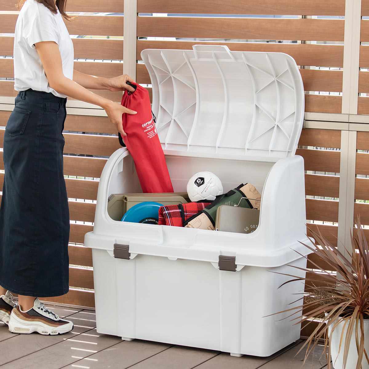 ゴミ箱 220L 屋外 トラッシュコンテナ （ 送料無料 ごみ箱 220リットル コンテナ 大容量 大型 分別 ダストボックス 収納 屋外収納 大型分別容器 ベランダ 軒下 収納庫 ふた付き 2分別 防災用品 室外 庭 ガーデン ） 【39ショップ】