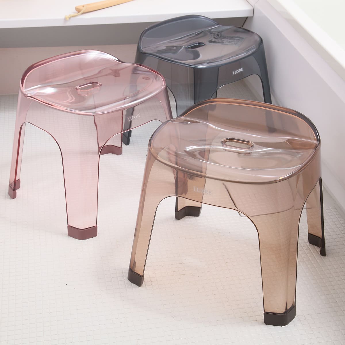 風呂椅子 30cm リュクレ LUXRE （ 風呂イス 風呂いす 透明 クリア バスチェア 30H 座面高さ30cm 風呂 お風呂 椅子 イス 4本脚 球体座面 速乾 水切れ 通気性 カビにくい お手入れ簡単 丈夫 おしゃれ ）【39ショップ】