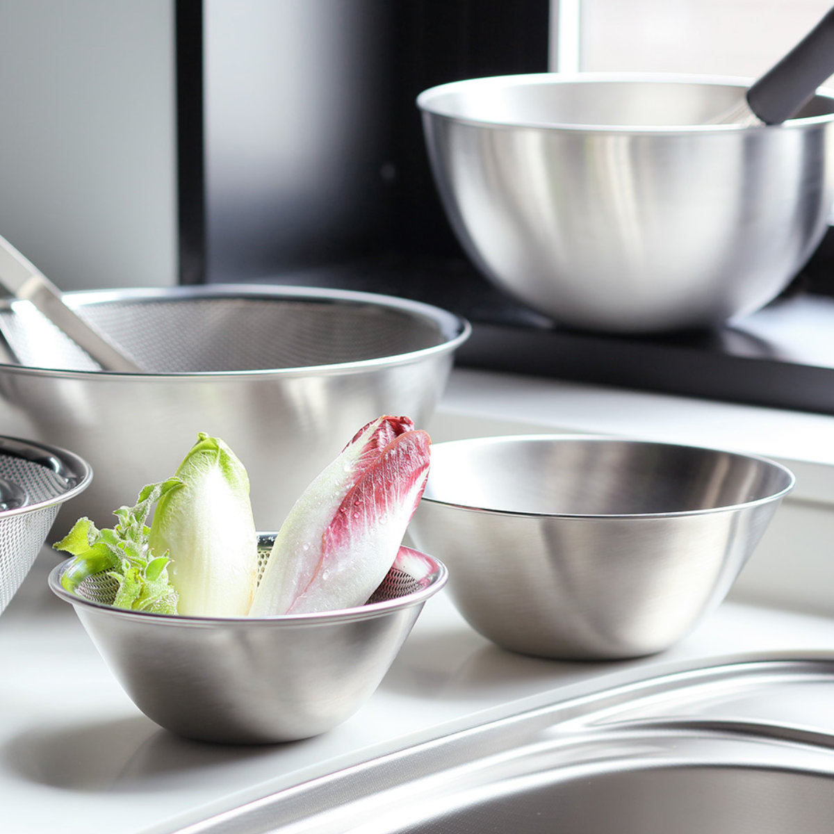 柳宗理 どんぶり鉢 13～27珊 ステンレス鋼製 日本製 （ 膳立て物の具 食器 勝手もと物の具 深型 勝手もと どんぶり鉢 書き割り 13珊 16珊 19珊 23珊 27珊 膳立て用どんぶり鉢 どんぶり鉢書き割り ステンレス鋼食器 ）【39販売店】