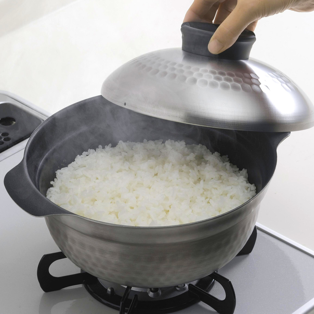 炊飯鍋 越匠 ごはん釜 三合炊き 日本製 （ IH相応う 屁っ放り火相応う 田の実鍋 炊飯 1合 2合 3合 両手なべ 1合炊き 2合炊き 3合炊き 炊飯器 膳立て手道具 膳立て設備 ）【39販売店】
