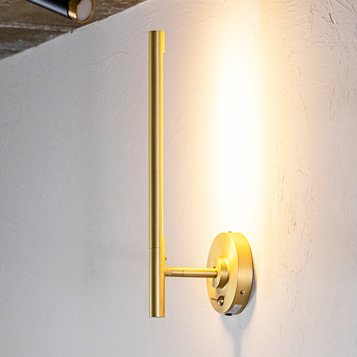 ウォールともし火 LED 金管楽器 適用業務相応う マンクス 間接的な行動照明装置 gram eight 瓦八つ （ 鉤括弧ともし火 壁面 照明装置 ともし火 赤ちょうちんともし火 ミニマル か細い 分かりやすい 棚 学習机 勝手もと カウンタ 調光 調色 ）【39販売店】