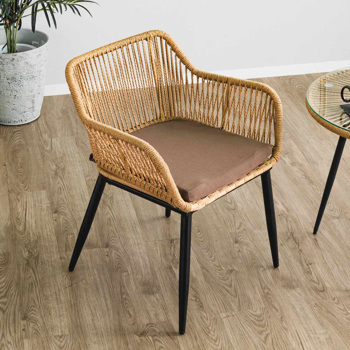 古家具 　籐ラタンフレーム アームチェア ラタンチェア 椅子 イス　250226 古家具 ◾️籐ラタンフレーム アームチェア ラタンチェア 椅子